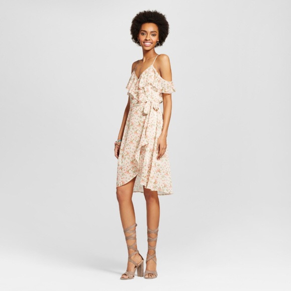 NWOT Xhilaration cold shoulder Floral Dress 🌸